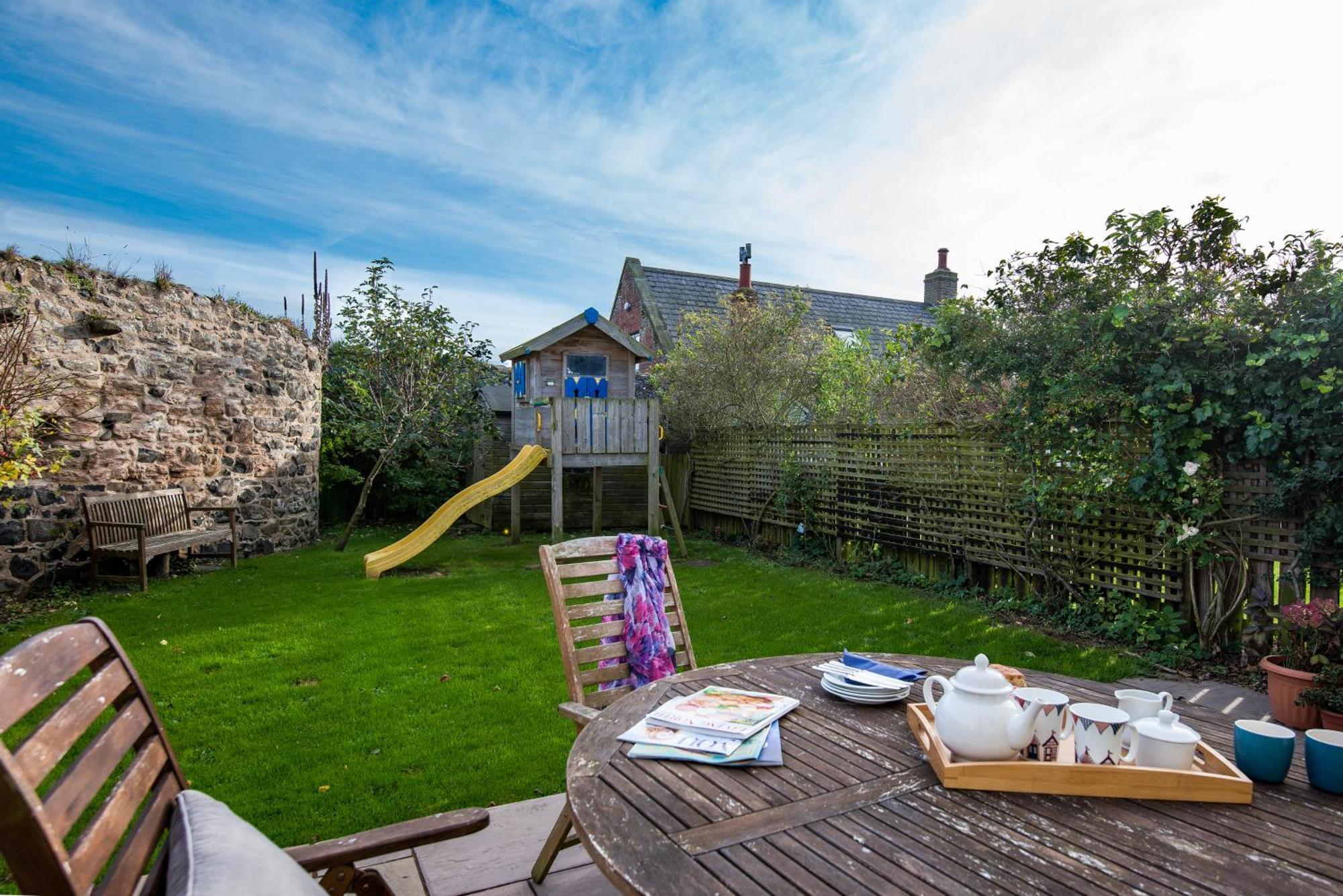 Leaholme Cottage - Fabulous Coastal Cottage For 8 Newton-by-the-Sea Exterior photo